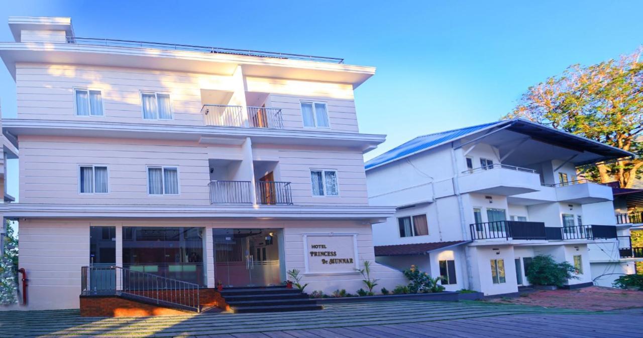 Princess De Munnar - 3 Star Hotel Thiruvananthapuram ภายนอก รูปภาพ